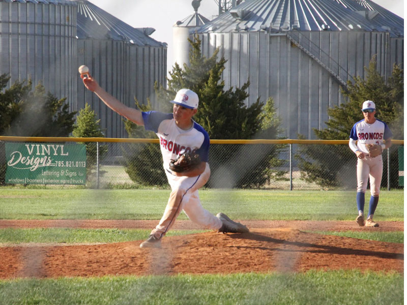 Russell/Victoria pitcher Wyatt Middleton (Photo courtesy Chris Roth)